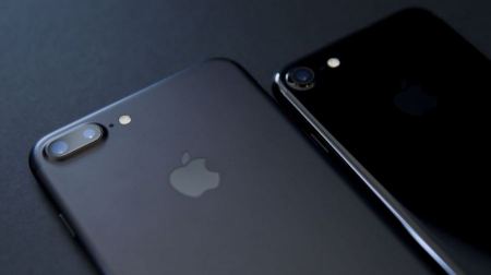 الشائعات حول iPhone 8 تتسبب في إنخفاض مبيعات iPhone 7